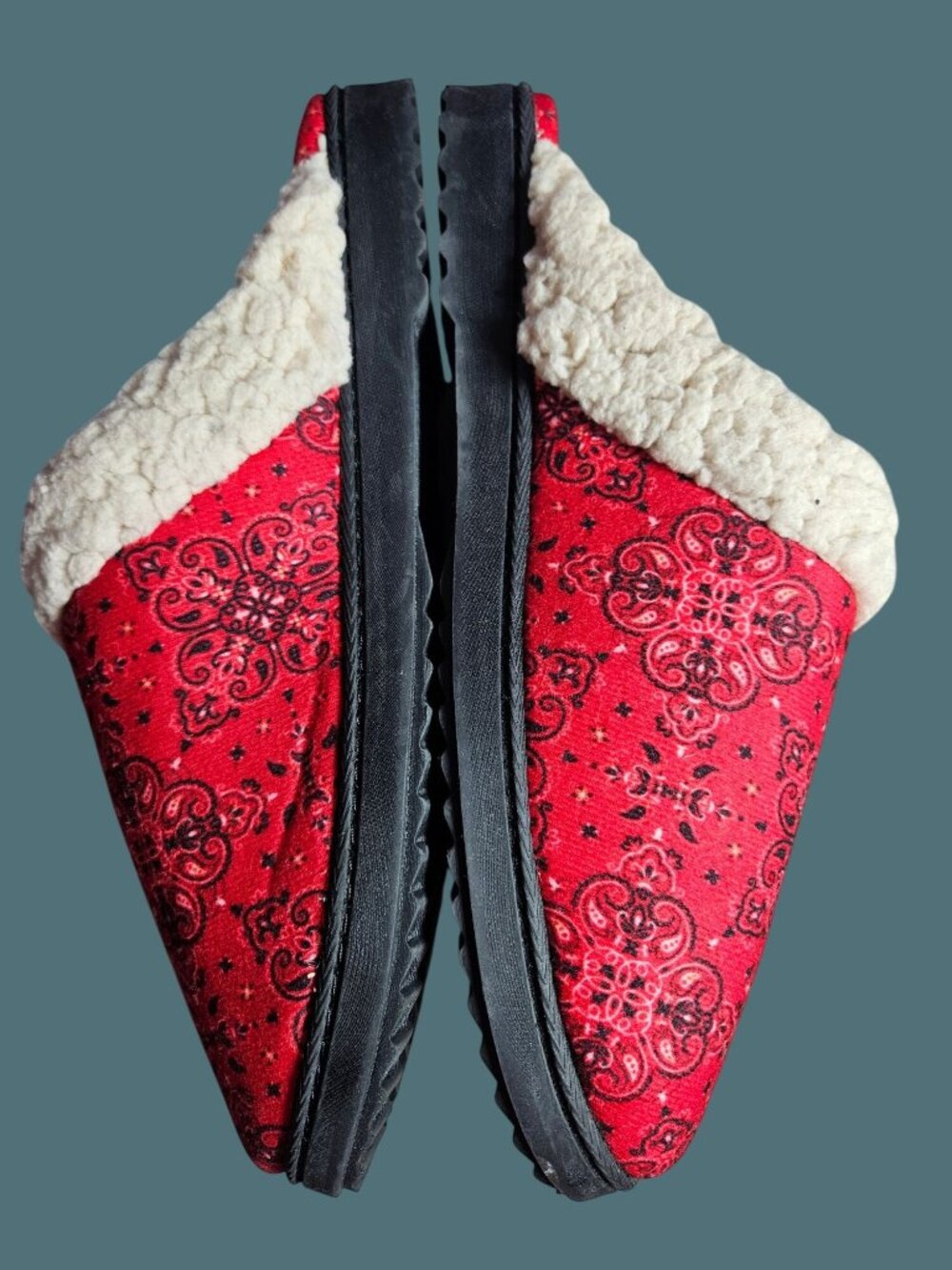 Lincoln Outfitters Red Bandana Faux Shearling Women Slippers Size XL 11-12 - Picture 4 of 8